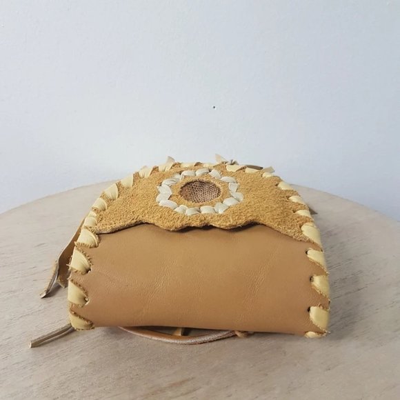 Vintage Leather Fringed Inuit Medicine Bag Set of 2 Bohemian Crossbody Bag - Picture 5 of 11